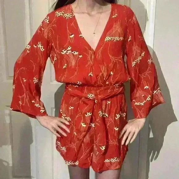 BA&SH Womens Khan Rogue Floral Rayon Wrap Jumpshort Revolve Romper Size US 4 XS - Picture 1 of 16